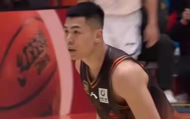 风云突变！里尔冲刺阶段防线松动，CBA常规赛版图或变，媒体盛赞，身体对抗强度拉满的简单介绍-电竞竞猜