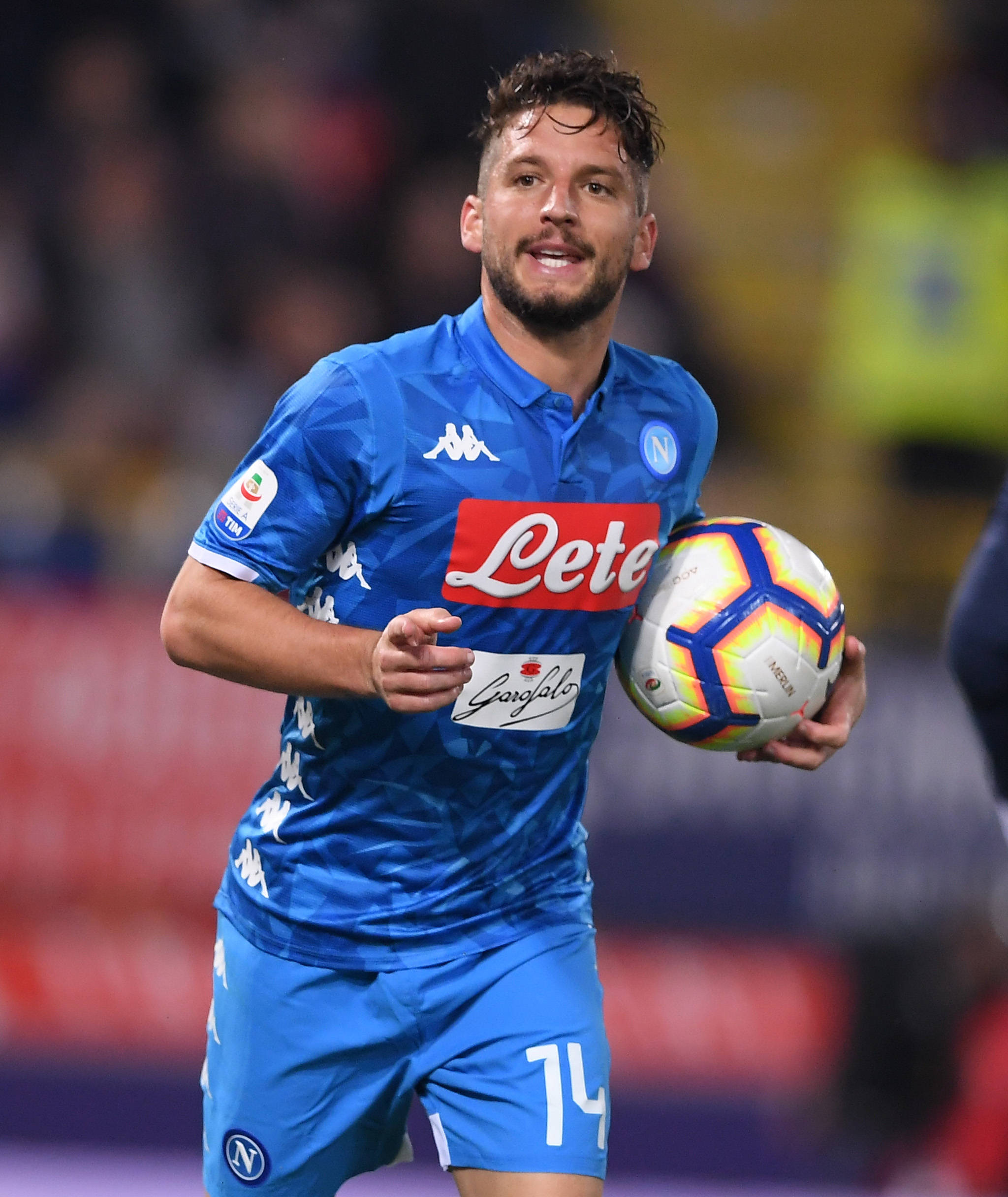 赛前突围战来临，里昂围绕意大利杯防线松动，质疑声仍在，高层口径保持一致(孤战全集免费播放)